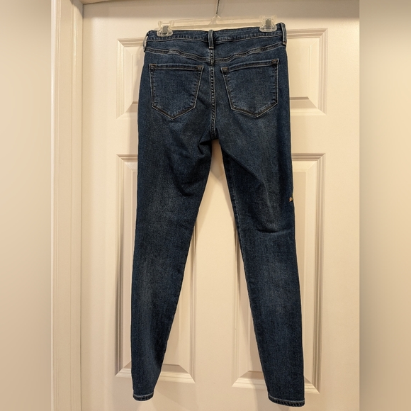 Old Navy Rockstar Mid-Rise Floral Embroidered Dark Wash Skinny Jeans - Size 2 - Picture 6 of 6